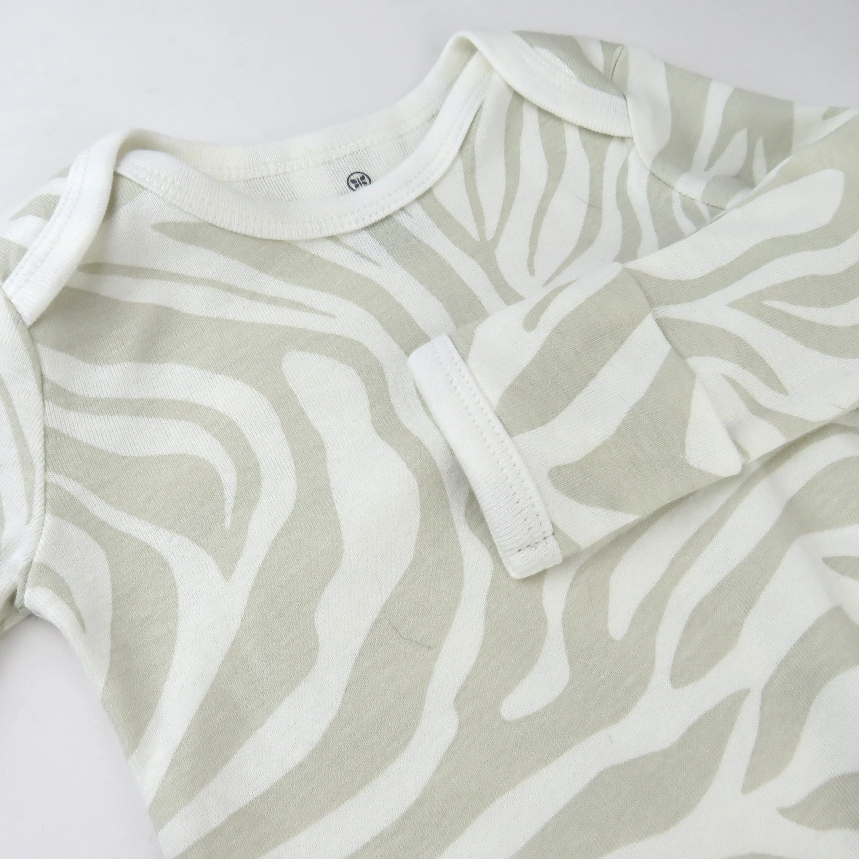 2-Piece Organic Cotton Knotted Sleeper Gown & Cap Set