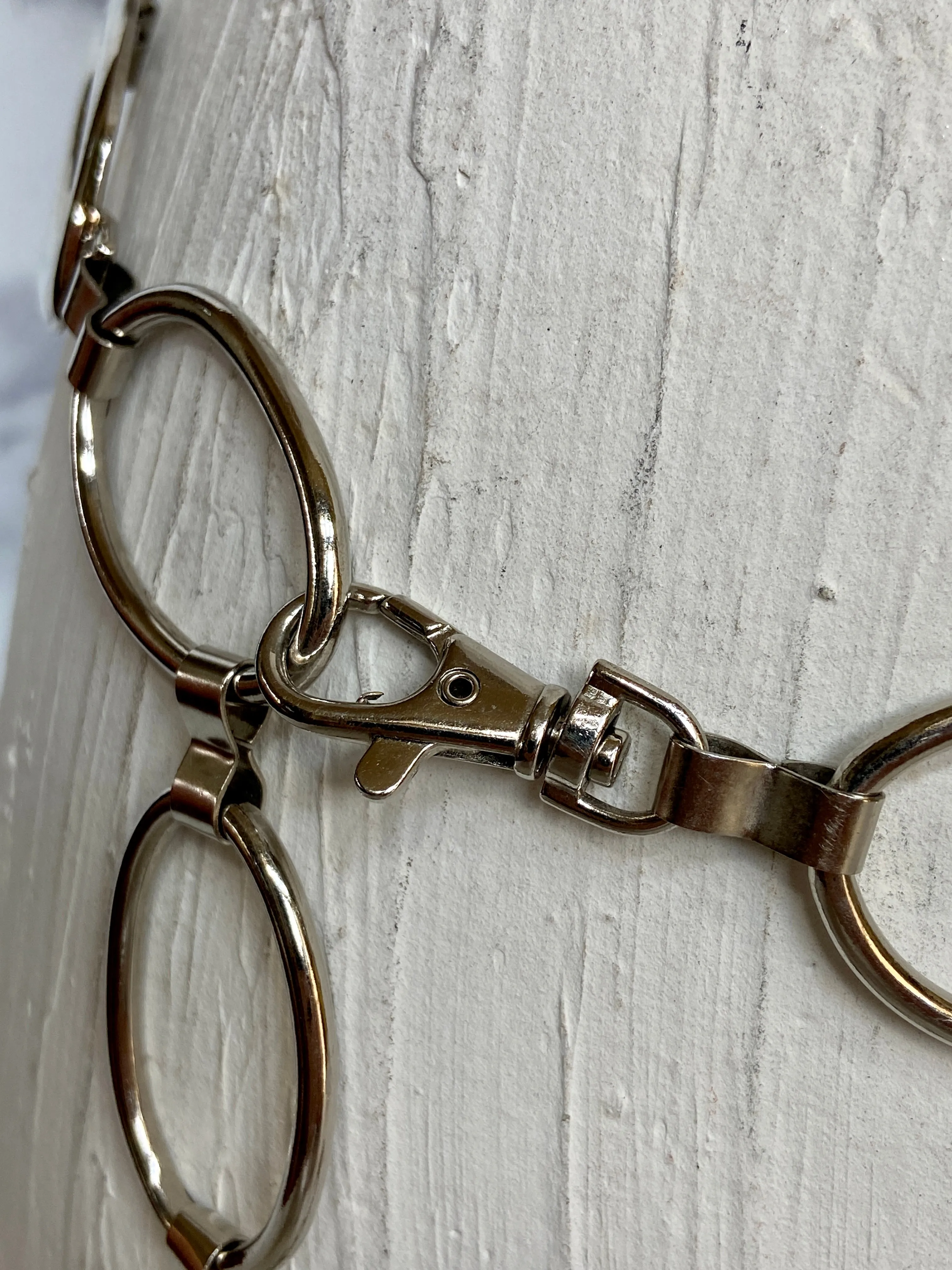 Kind of oval belt
