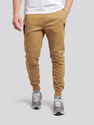 Mens Player 3 Joggers in Tigers Eye