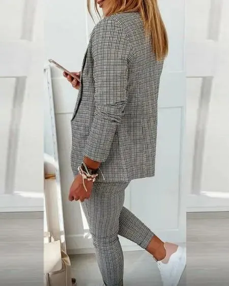 Plaid Blazer & Drawstring Pants Combo